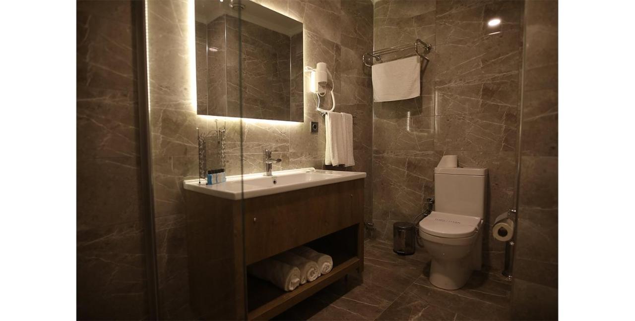 Plaza Hotel Izmir Eksteriør billede